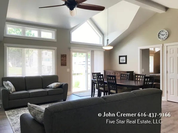 12970 Hazel Dr, Wayland, MI 49348