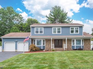7 Regina Rd, Succasunna, NJ 07876