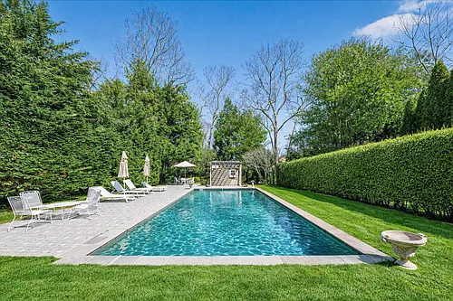 13 Sycamore Dr Photo 1
