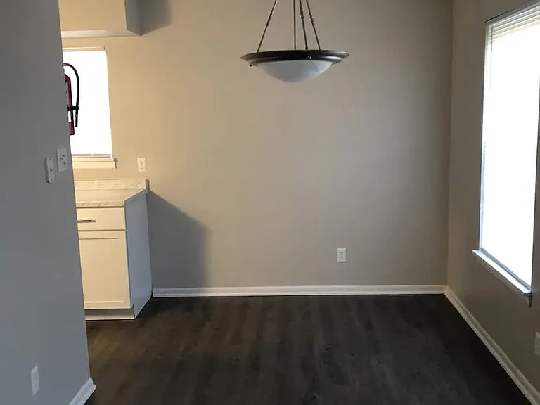 Casa Del Rey Apartments — Photo 6