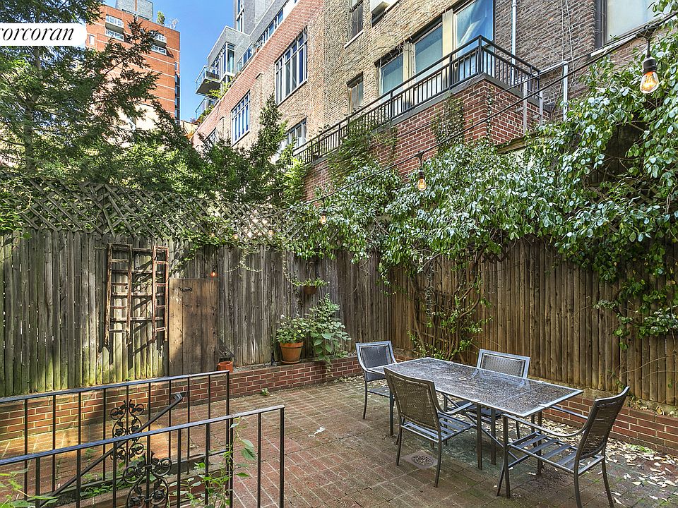 1st image of 233 W 16th St