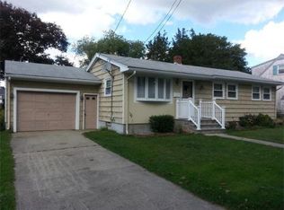 48 Hawthorne St, Fairhaven, MA 02719
