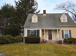 525 Cleardale Ave, Ewing, NJ 08618