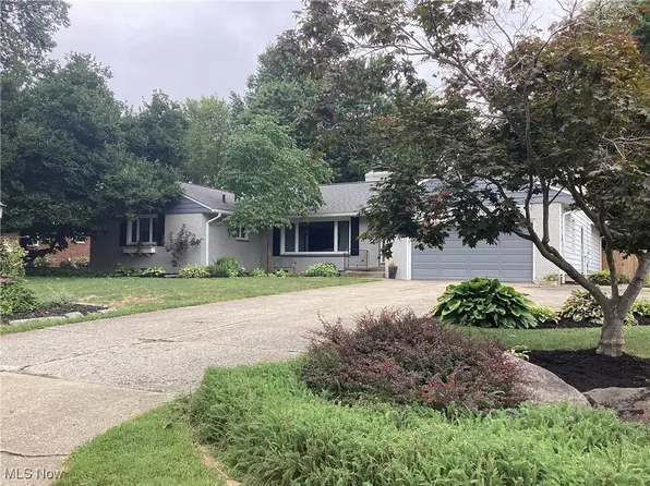 3009 Chamberlain Rd, Akron, OH 44333