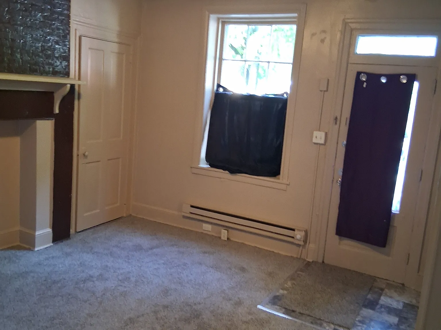 2 bed, 700 sqft, $1,100 — Photo 2