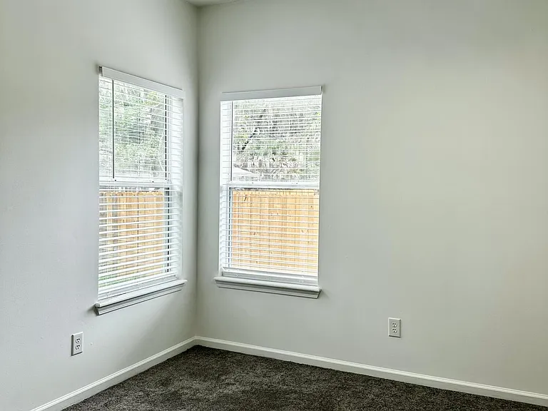 2298 Huckins Ct — Photo 12
