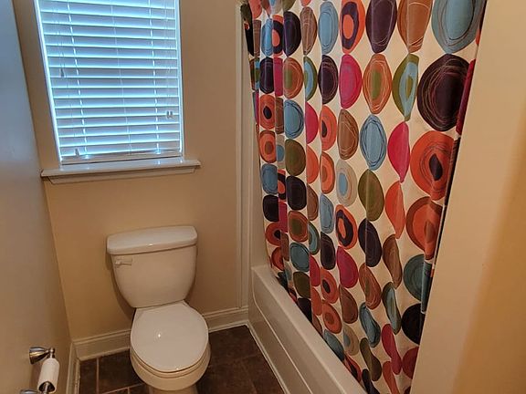 3rd image of 3507 Millwood Cir SE