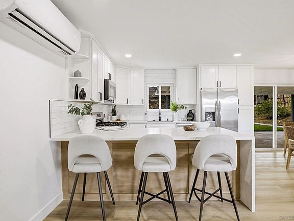 3rd image of 1670 Enfield St