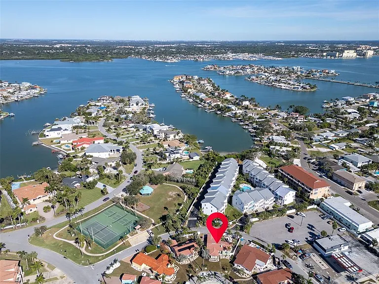 16613 Gulf Blvd — Photo 46
