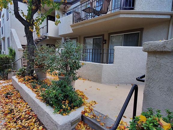 2nd image of 24141 Del Monte Dr #1-239