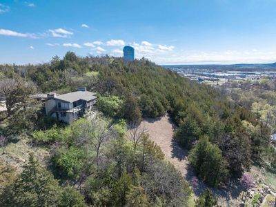 631 Spring Hill Ln, Manhattan, KS, 66502