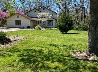 2 Wolf Trail Ct, Defiance, MO 63341