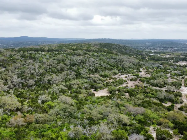 000 Private Road 2410, Hondo, TX 78861