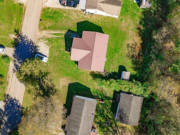 2nd image of 624 Engle Dr