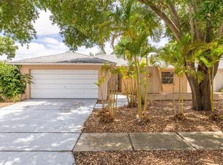2668 Ridge Ln, Palm Harbor, FL 34684