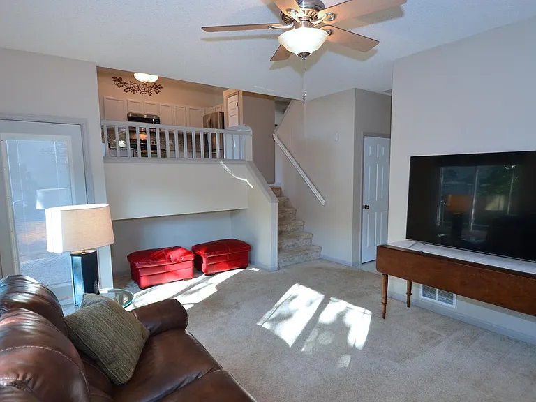 1443 Wildrose Dr — Photo 12