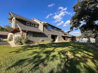 515 Kiowa Dr W, Lake Kiowa, TX 76240