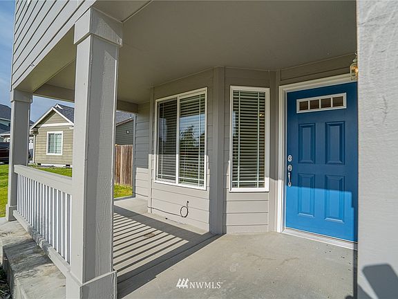 3rd image of 3801 W Lakeport Lane