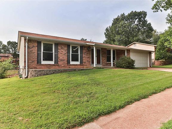 3rd image of 2716 Chalet Forest Dr