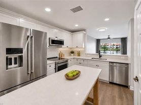 3029 Driftwood Way, Naples, FL