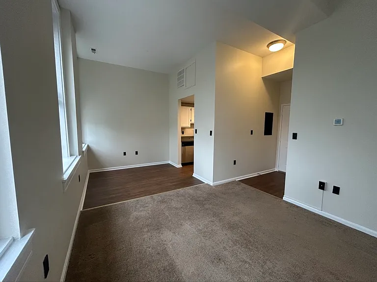 Vernon Homes — Photo 22