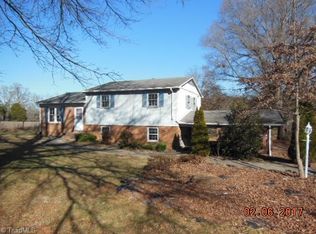 923 Chalet Dr, Winston Salem, NC 27101