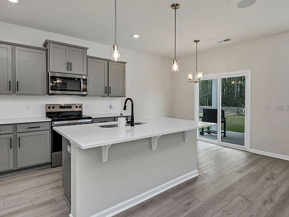 4th image of 522 Cooley Farm Ct