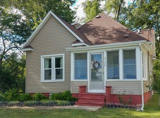 2106 E Main St, Urbana, IL 61802