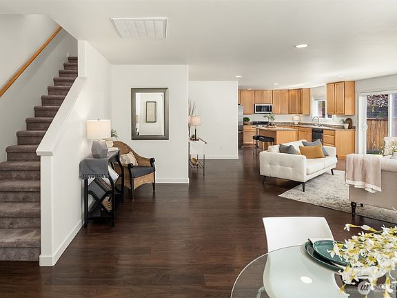 4th image of 35007 SE Terrace Street