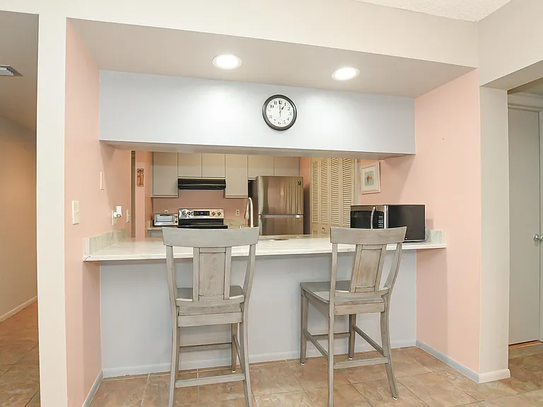 20 Plantation Dr #101 — Photo 11