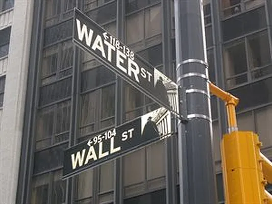 Rented by Douglas Elliman | media 14