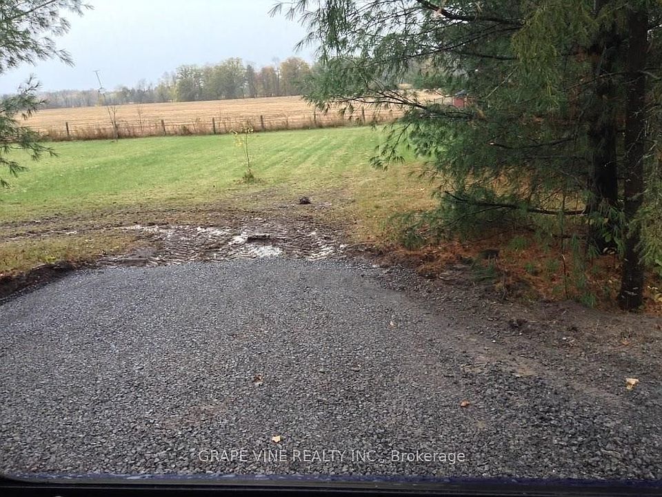 1st image of 435 Maclarens Side Rd