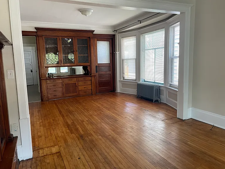 1808 E Webster Pl #1 — Photo 1