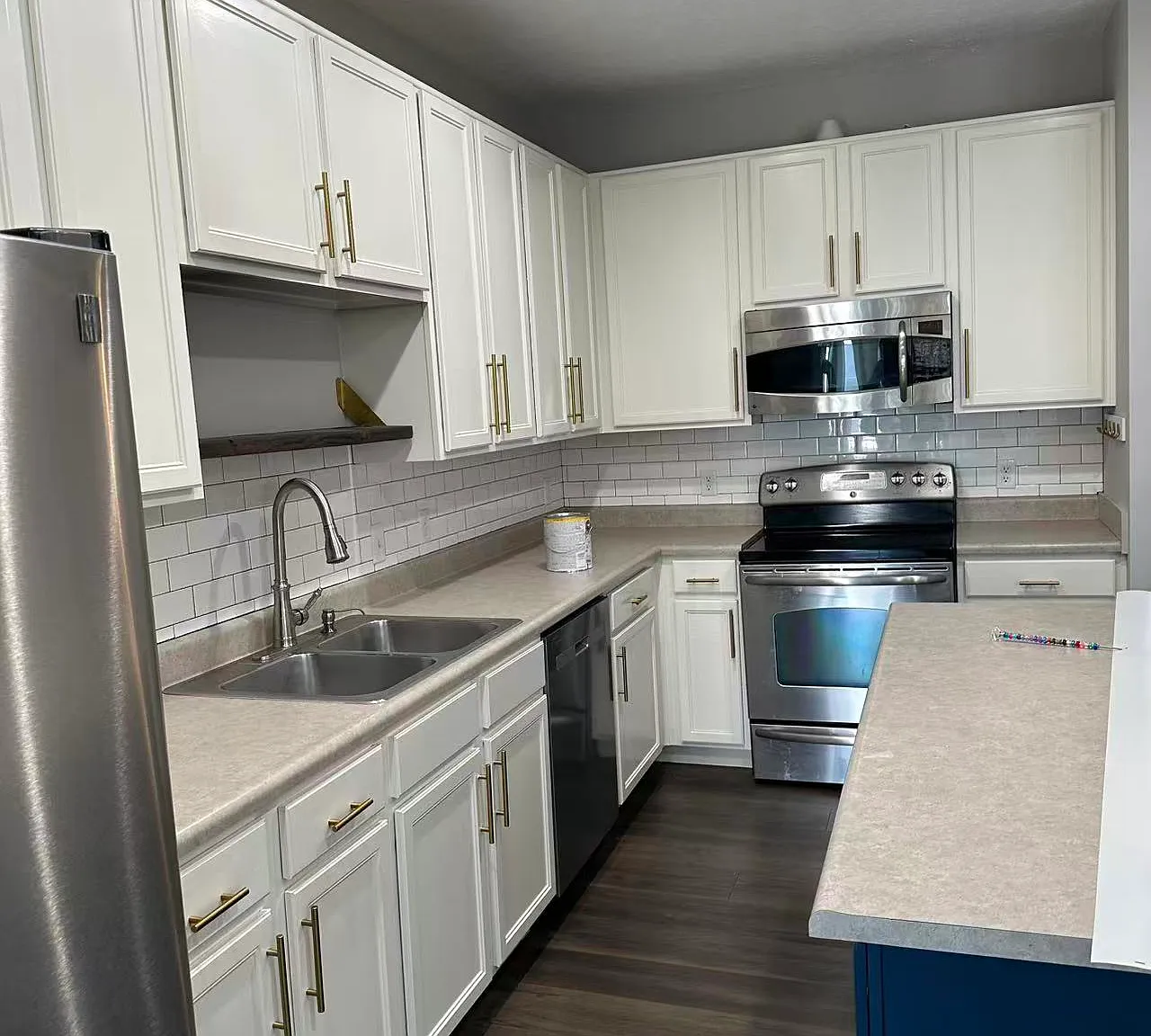 2 bed, 2.5 bath, 2038 sqft, $2,100 — Photo 2