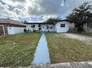 4630 SW 18th St, Hollywood, FL 33023