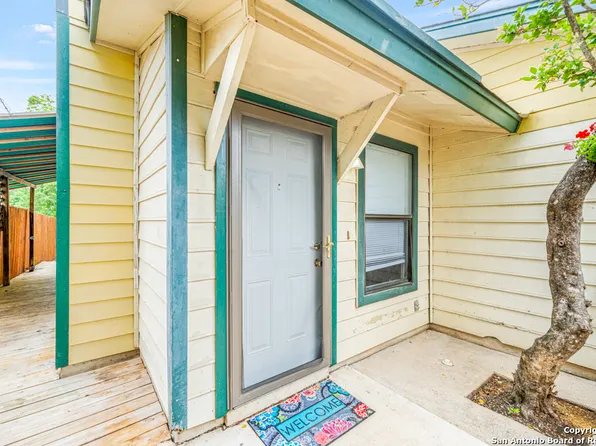 6752 spring front, San Antonio, TX 78249