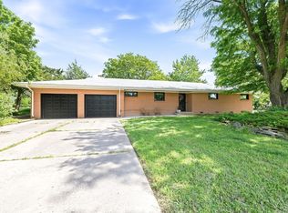 230 S Westview Rd, Andover, KS 67002