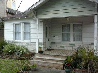 904 Willard St, Houston, TX 77006