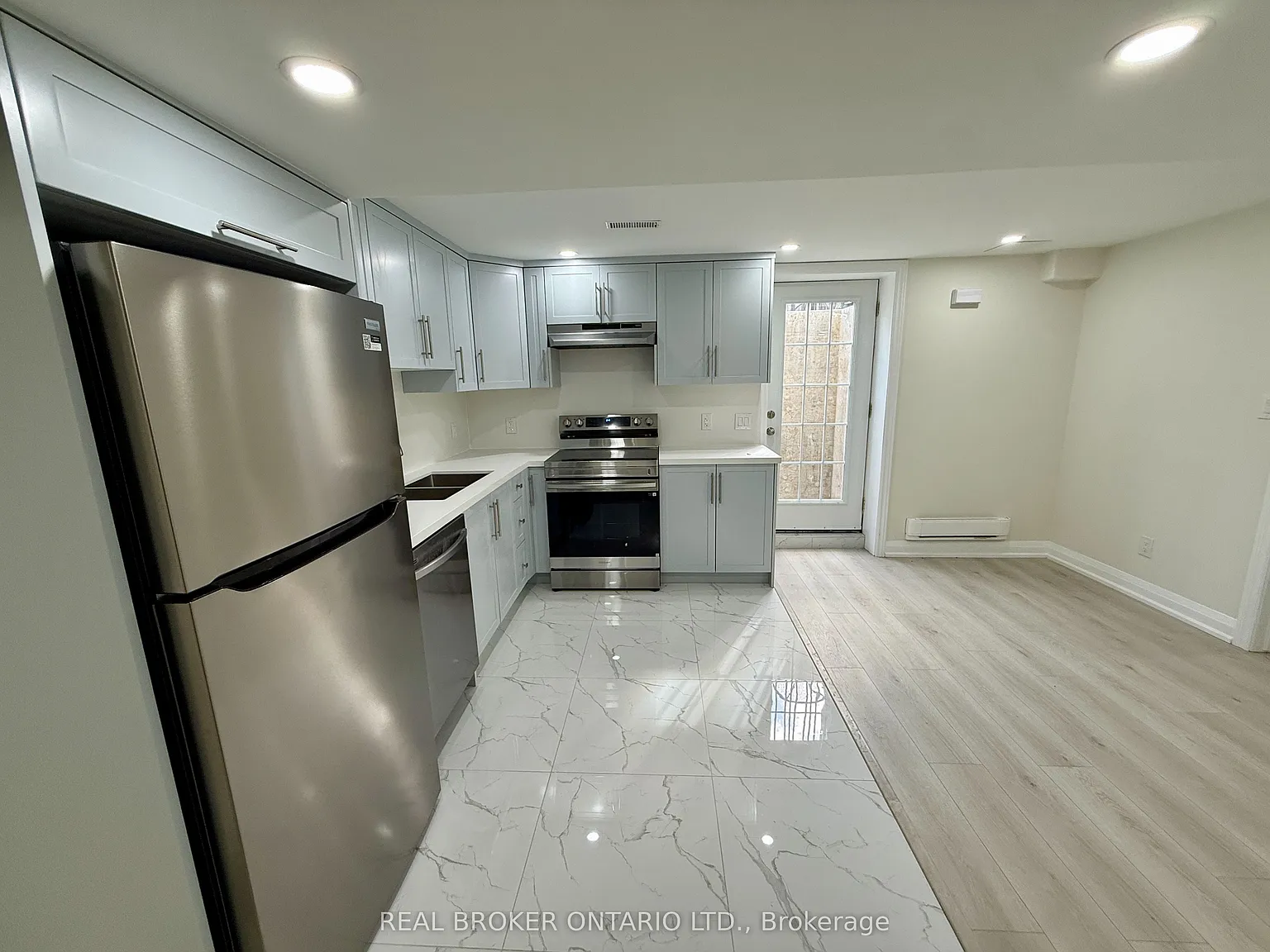 2 bed, $1,800 — Photo 4