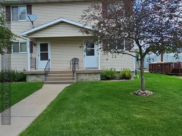2120 W 6th St, Grand Island, NE 68803