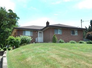 17 Rossi Dr, Mc Kees Rocks, PA 15136