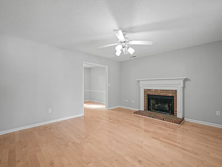713 Cross Timbers Dr — Photo 7