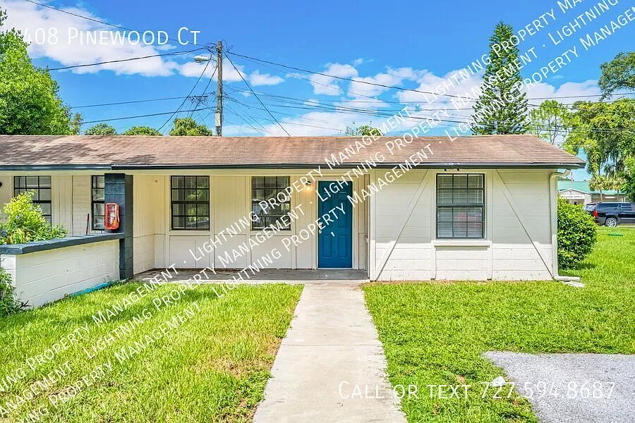 408 Pinewood Ct