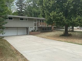 700 S Bruce St, Marshall, MN 56258