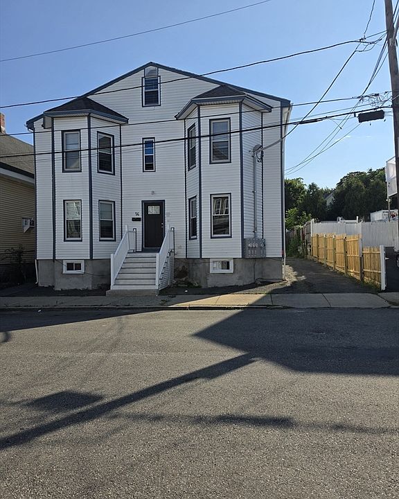 1st image of 14 Ridgeway St #4