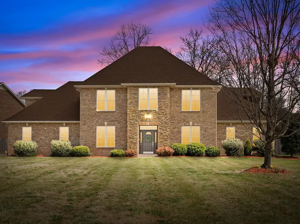 145 Lyme Dr, Clarksville, TN 37043