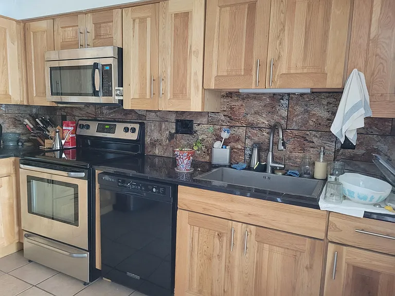 3135 N Presidio Cir #REAR — Photo 2