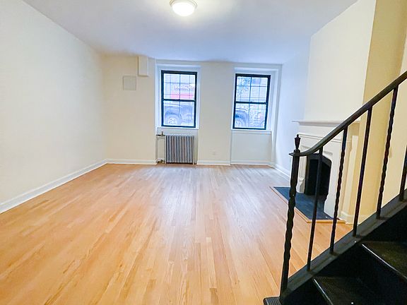 4th image of 152 E 84th St #1L2L