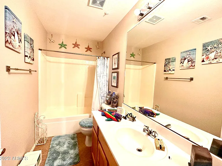 15730 N Hidden Valley Ln — Photo 10
