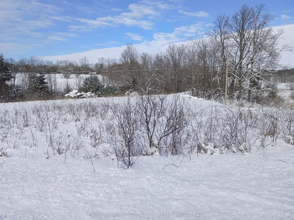 268 Crozier Rd, Tay Valley, ON K0G 1X0